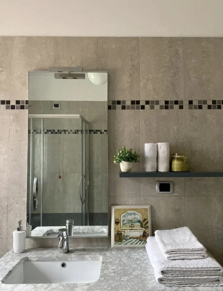 bagno camera tripla - B&B Il Cantuccio a Ivrea – Scopri il Canavese a Ivrea